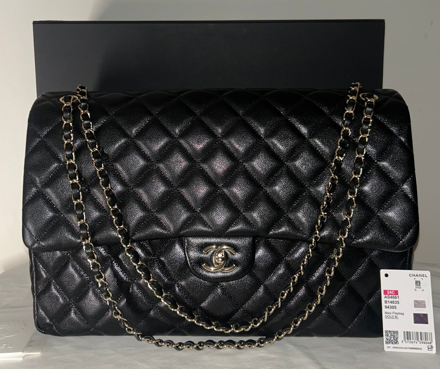CHANEL 24C XXL Travel Flap Bag Quilted Caviar Black / Gold Hardware