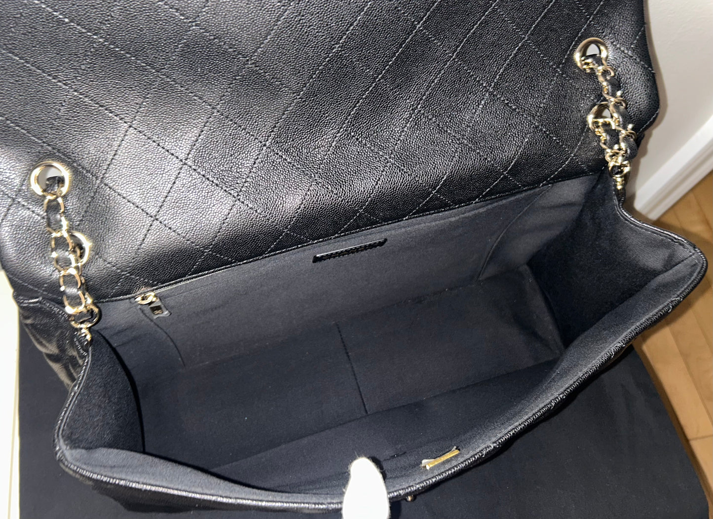 CHANEL 24C XXL Travel Flap Bag Quilted Caviar Black / Gold Hardware