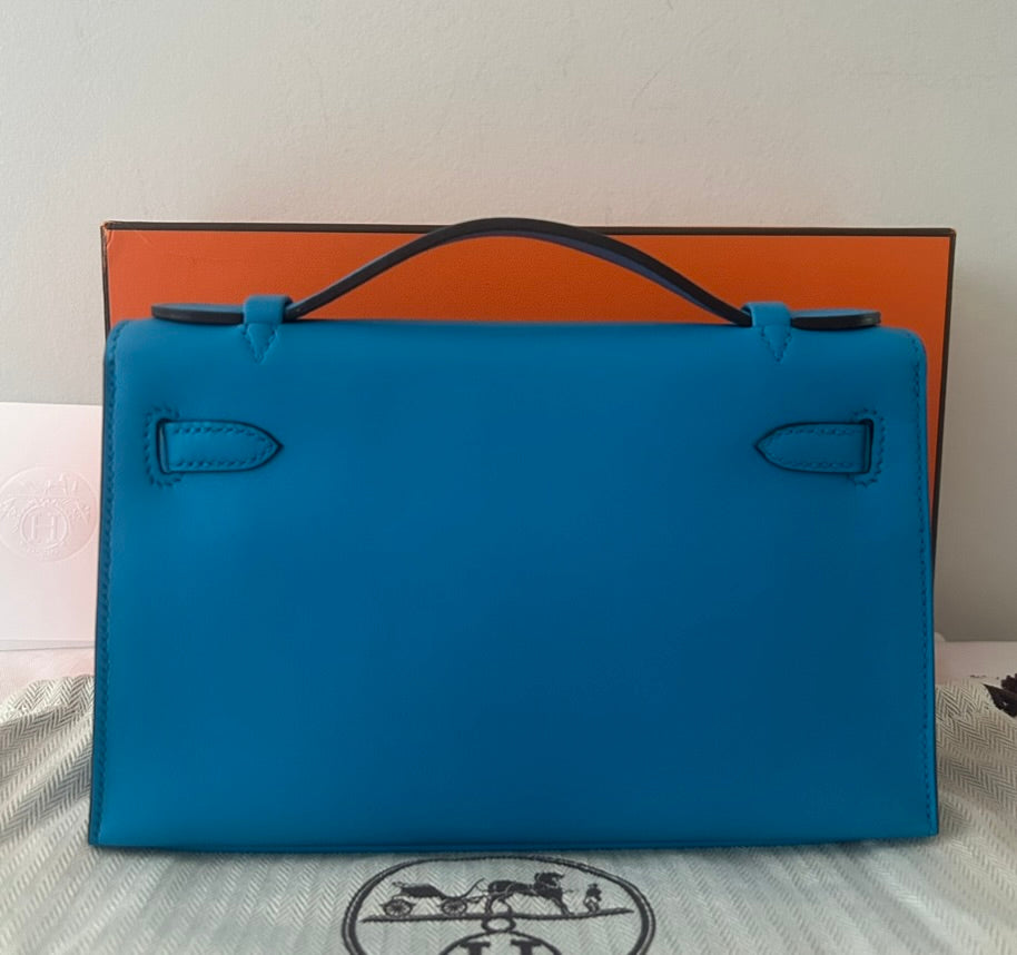 HERMÈS Kelly Pochette Bleu Zanzibar Swift Leather Gold Hardware Stamp A