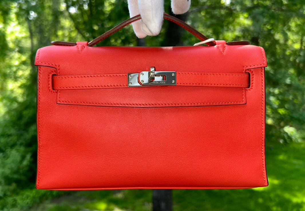HERMÈS Kelly Pochette Capucine Swift Leather Palladium Hardware