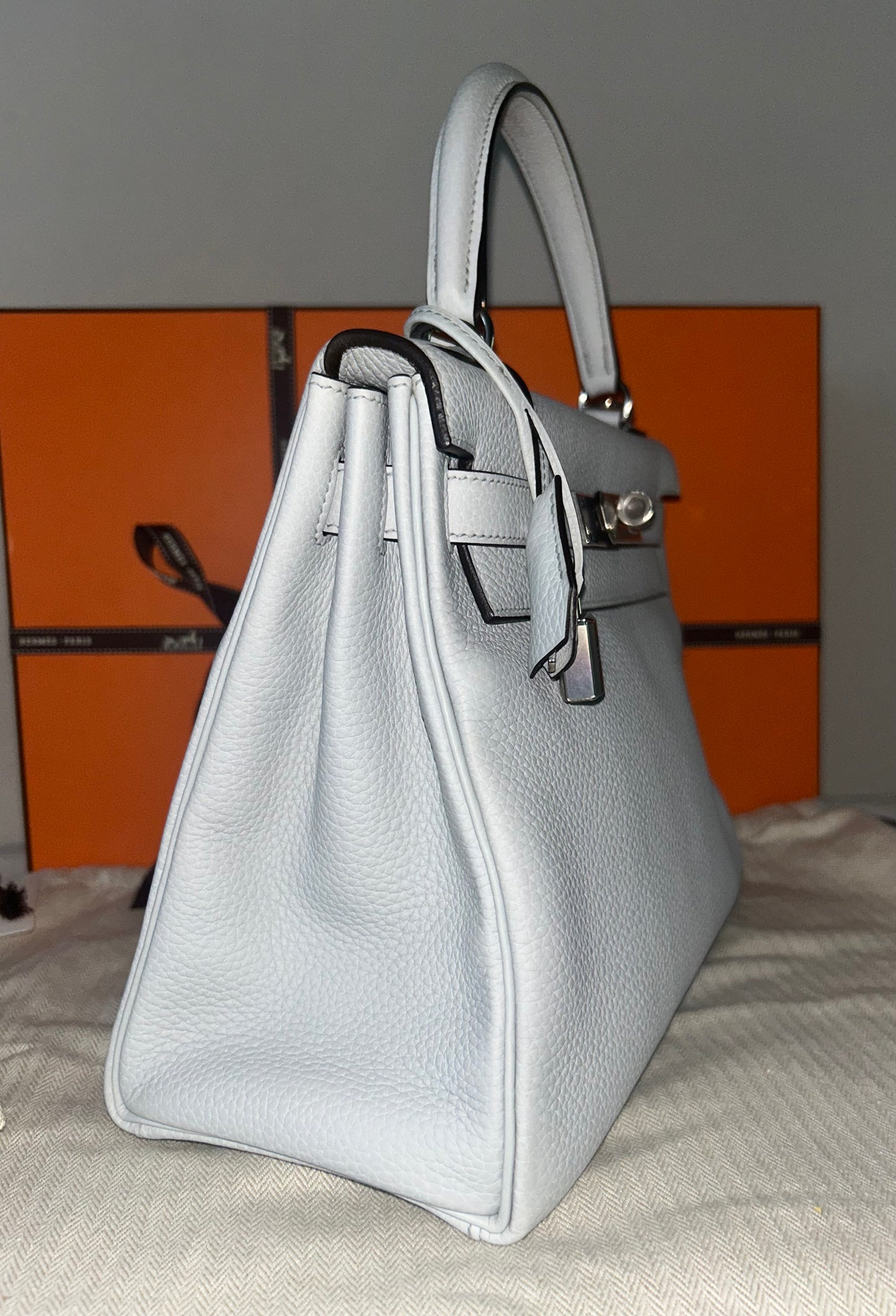 HERMÈS Kelly 28 Bleu Pale Clemence Leather Palladium Hardware