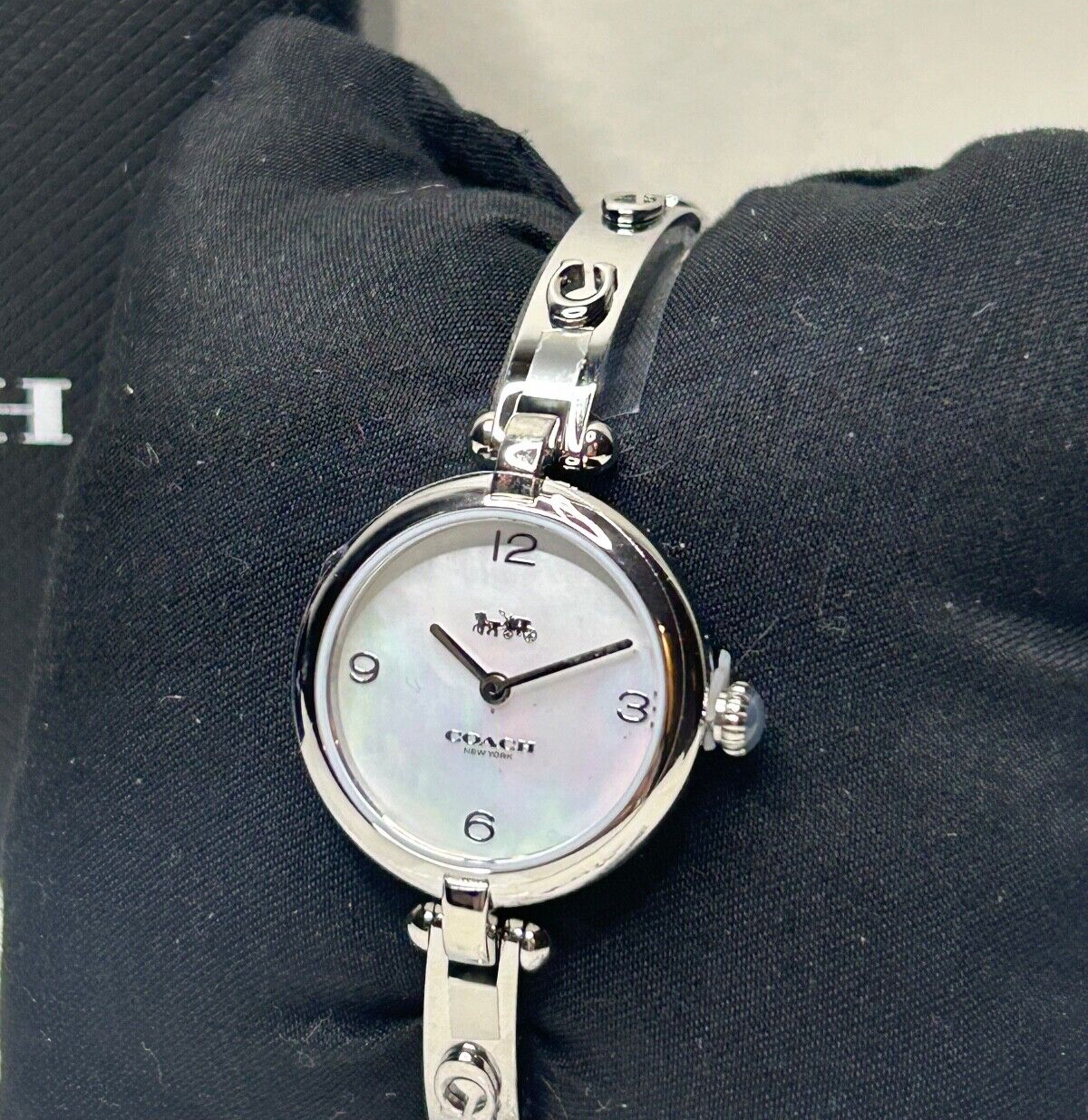NEW ! NWT COACH Cary Mother-Of-Pearl Bracelet Watch Silver 26mm