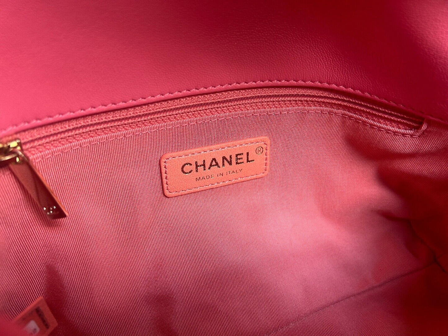 CHANEL CC Small Logo Strap Quilted Lambskin Shoulder Bag Pink / Gold Hardware