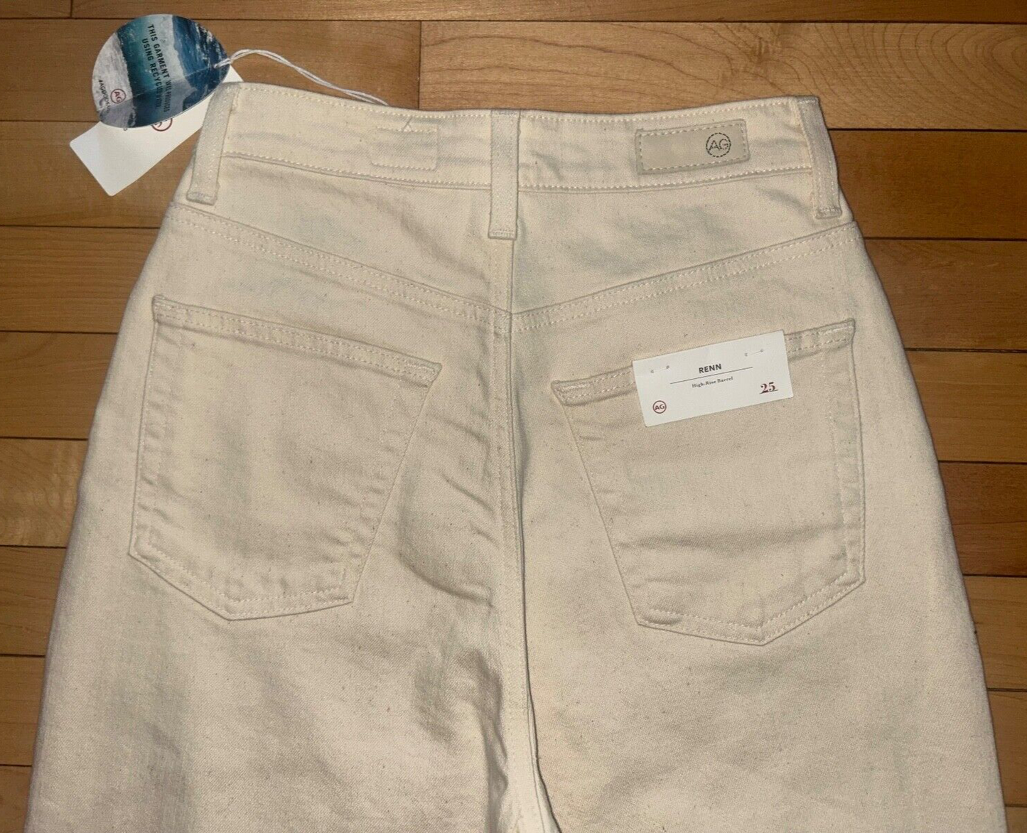 NEW! AG Adriano Goldschmied Renn Crop Straight Leg Jeans Ecru Dunes Size 25