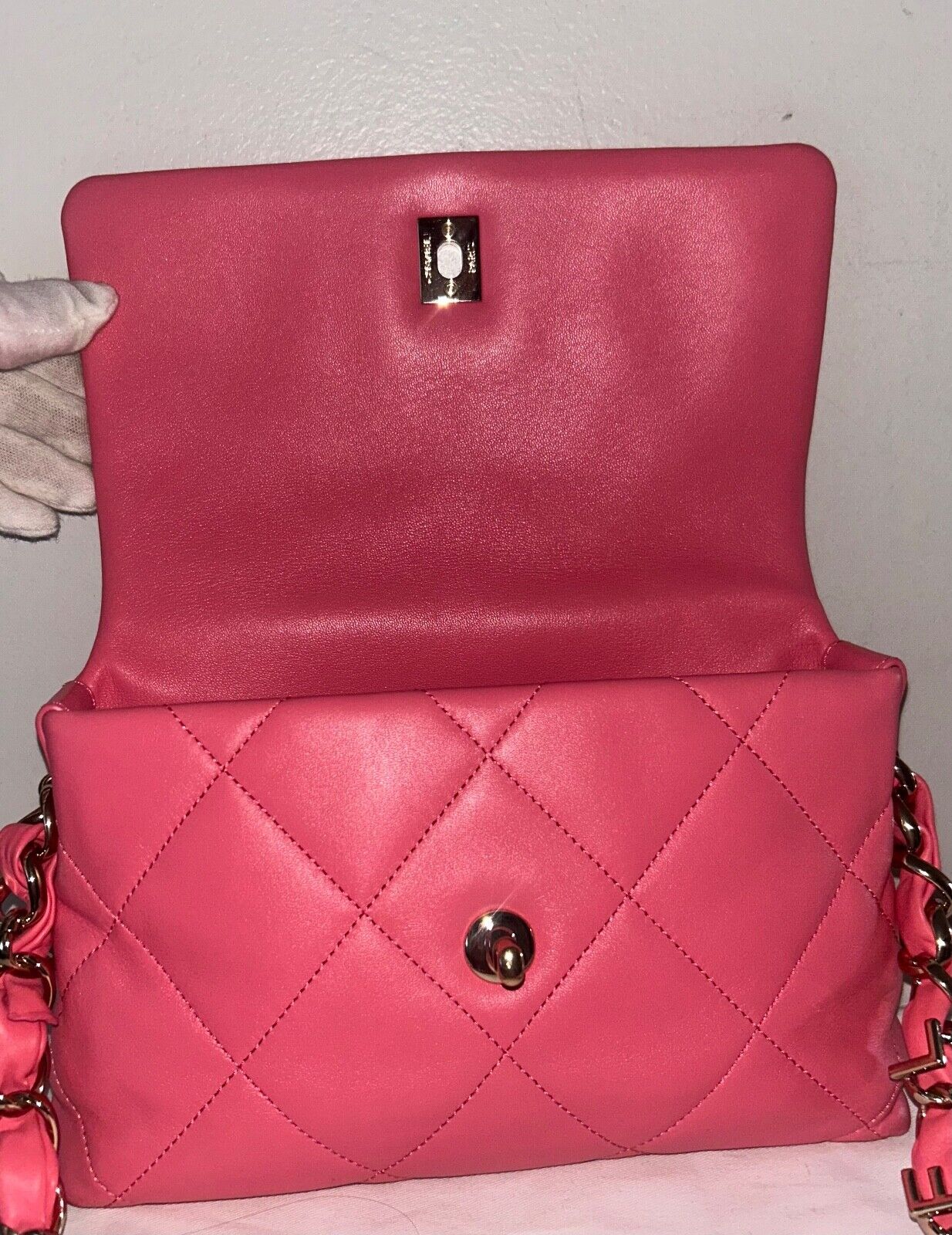 CHANEL CC Small Logo Strap Quilted Lambskin Shoulder Bag Pink / Gold Hardware