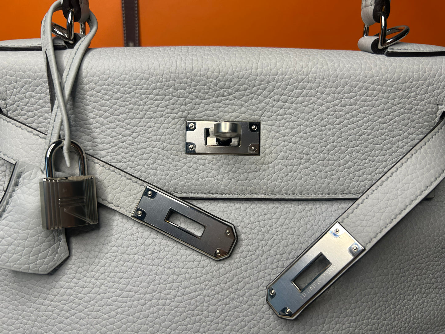 HERMÈS Kelly 28 Bleu Pale Clemence Leather Palladium Hardware