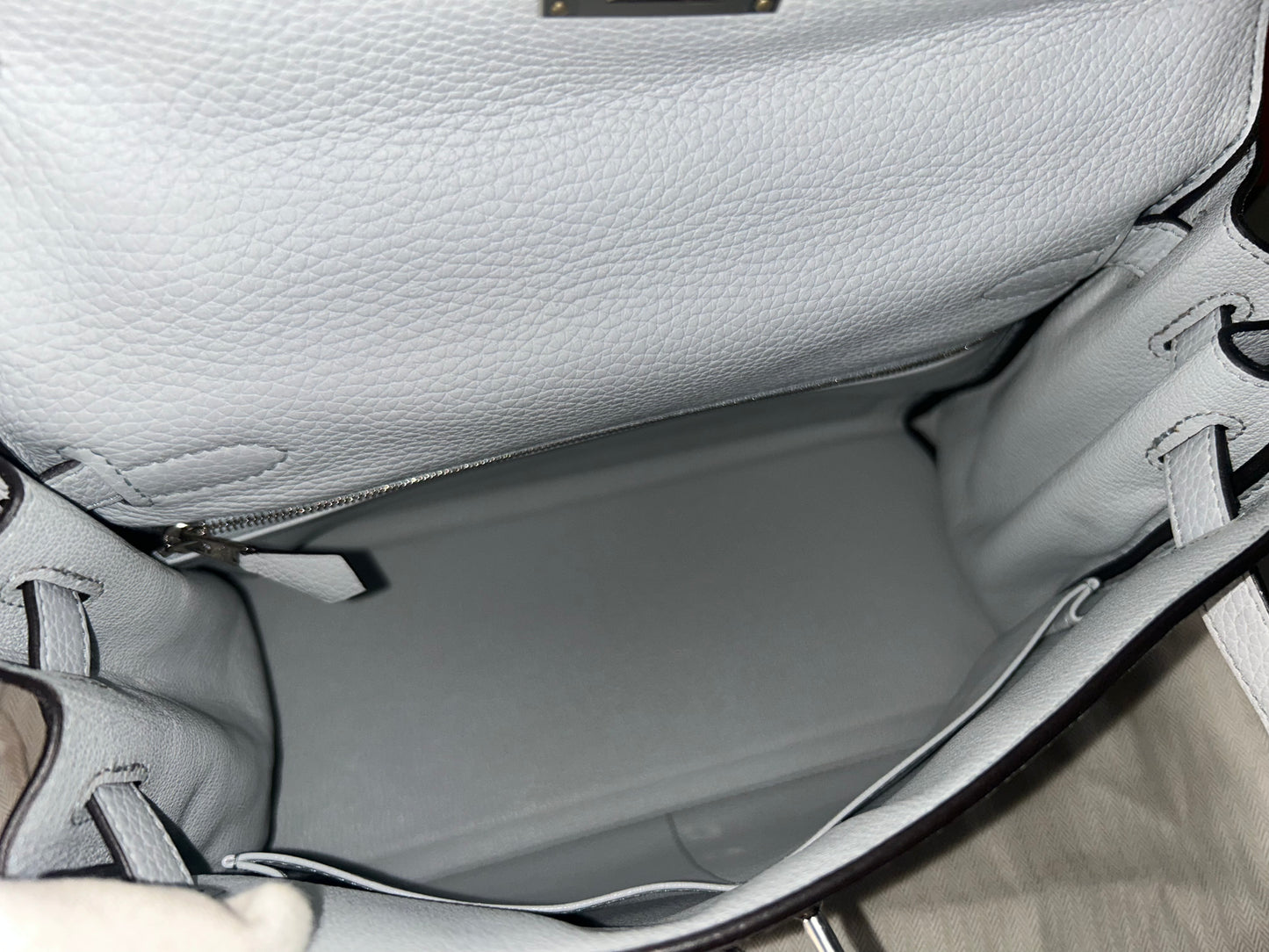 HERMÈS Kelly 28 Bleu Pale Clemence Leather Palladium Hardware