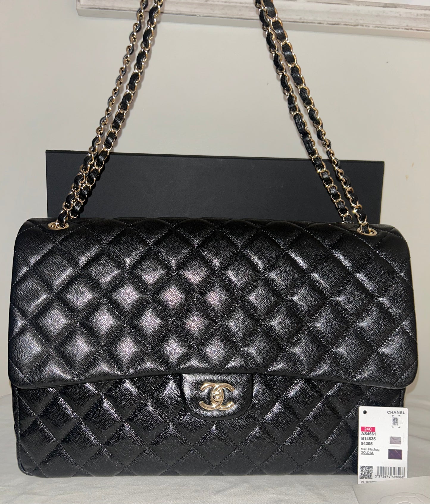 CHANEL 24C XXL Travel Flap Bag Quilted Caviar Black / Gold Hardware