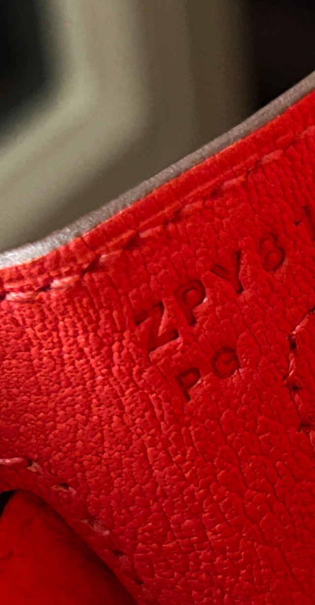 HERMÈS Kelly 28 Rose Texas Clemence Palladium Hardware Handbag