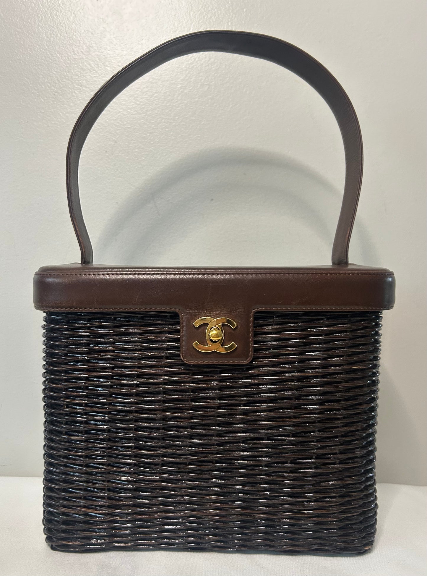 CHANEL Vintage Wicker Basket Handbag Brown / 24k Gold Hardware