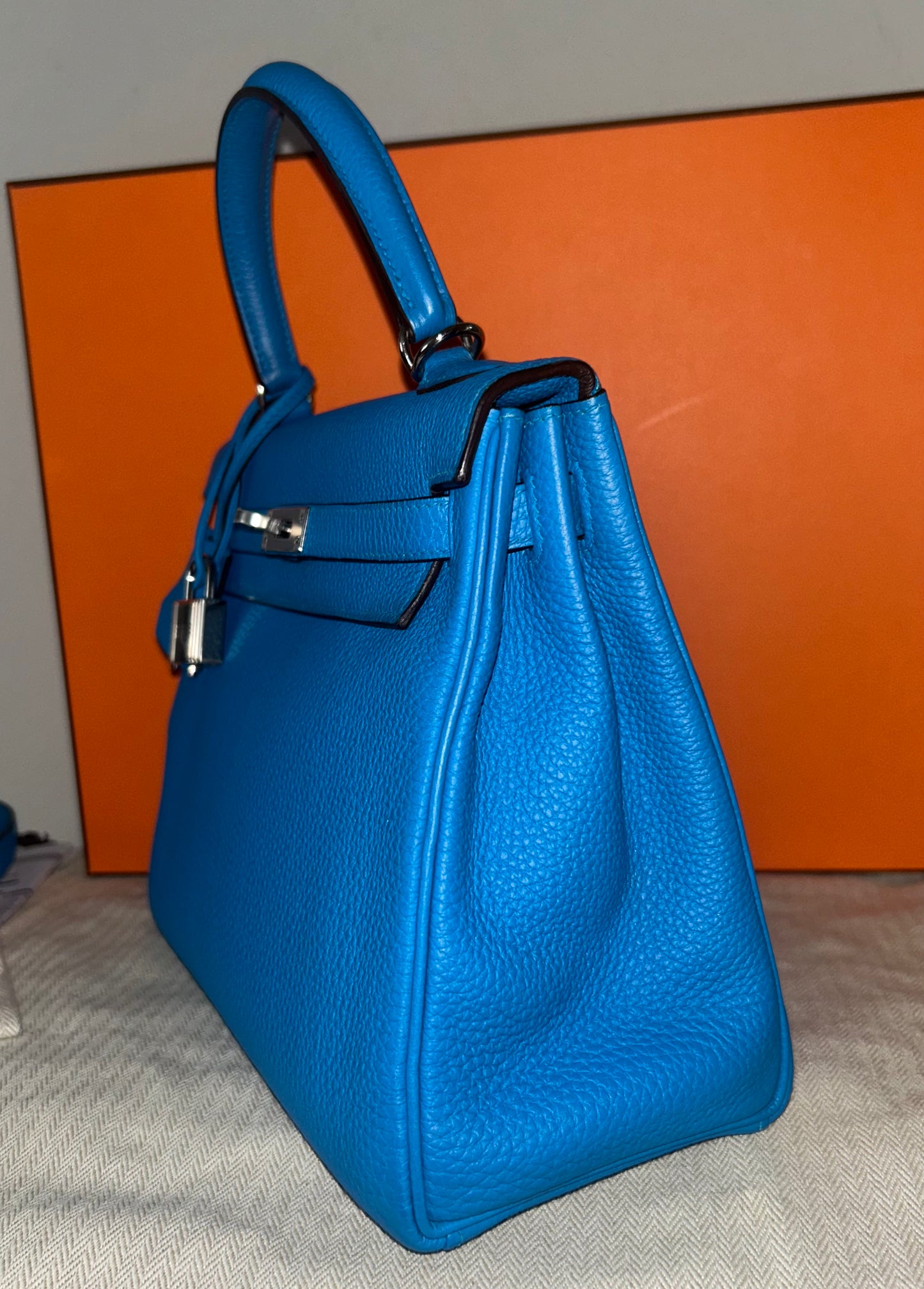HERMÈS Kelly 25 Bleu Zanzibar Togo Leather Palladium Hardware