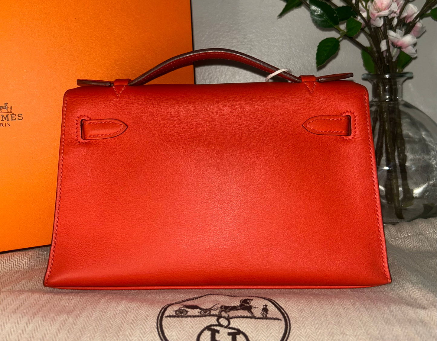 HERMÈS Kelly Pochette Capucine Swift Leather Palladium Hardware