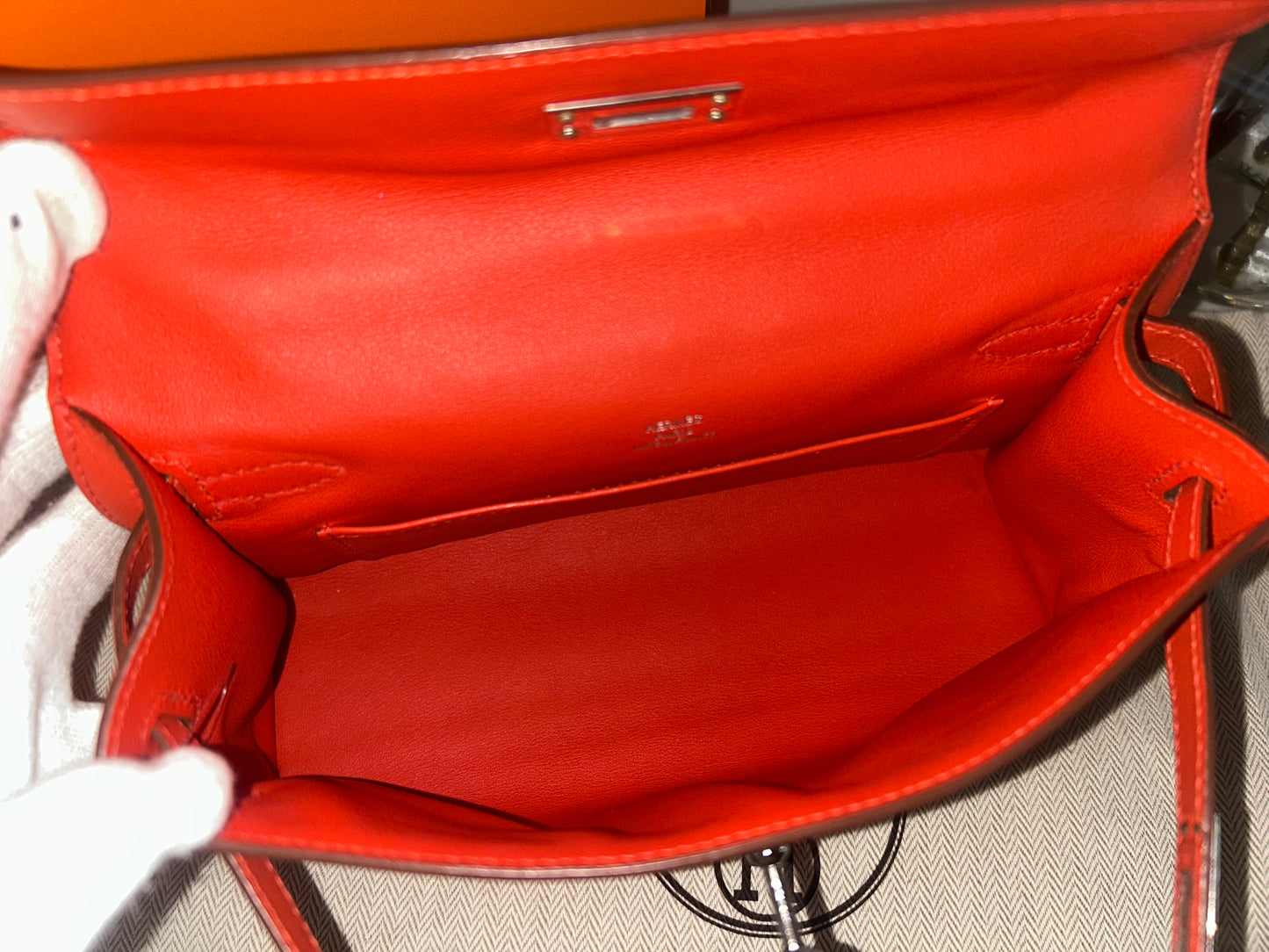 HERMÈS Kelly Pochette Capucine Swift Leather Palladium Hardware