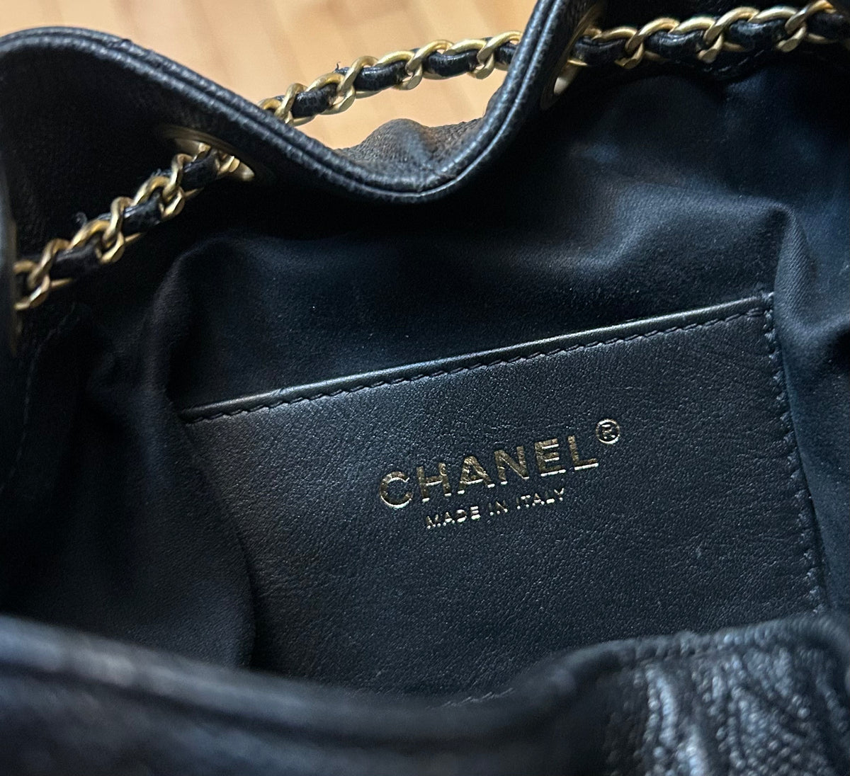 CHANEL 25 Small Hobo Quilted Caviar Leather Handbag Black