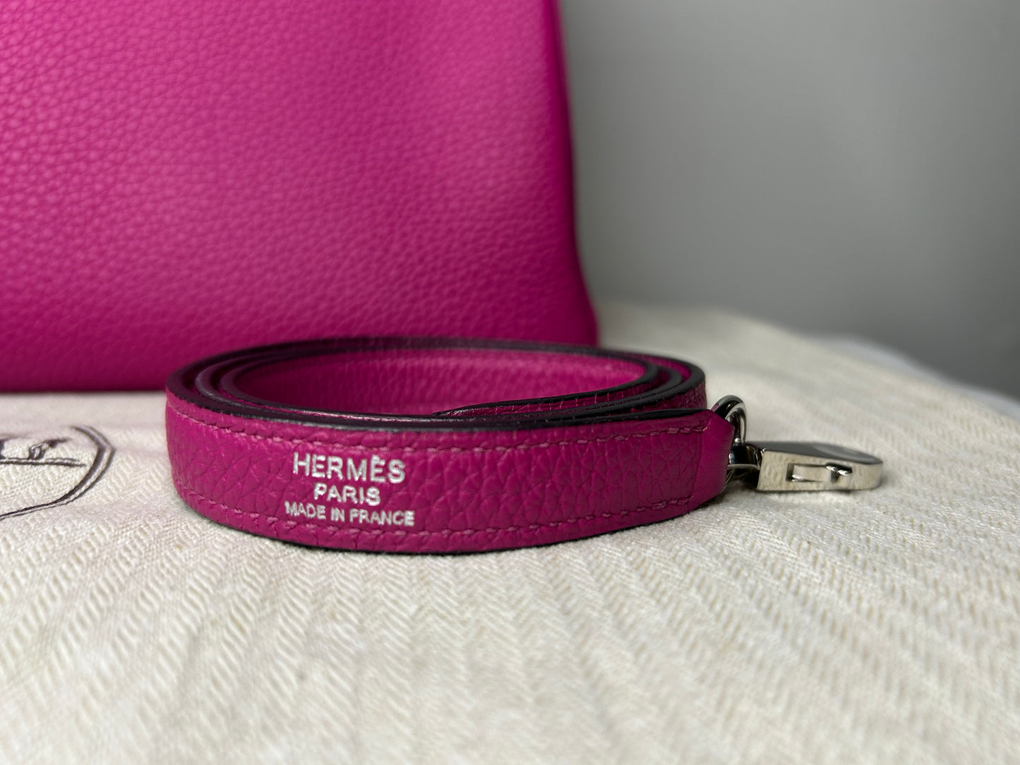 HERMES Kelly 28 Rose Pourpre Togo Palladium Hardware