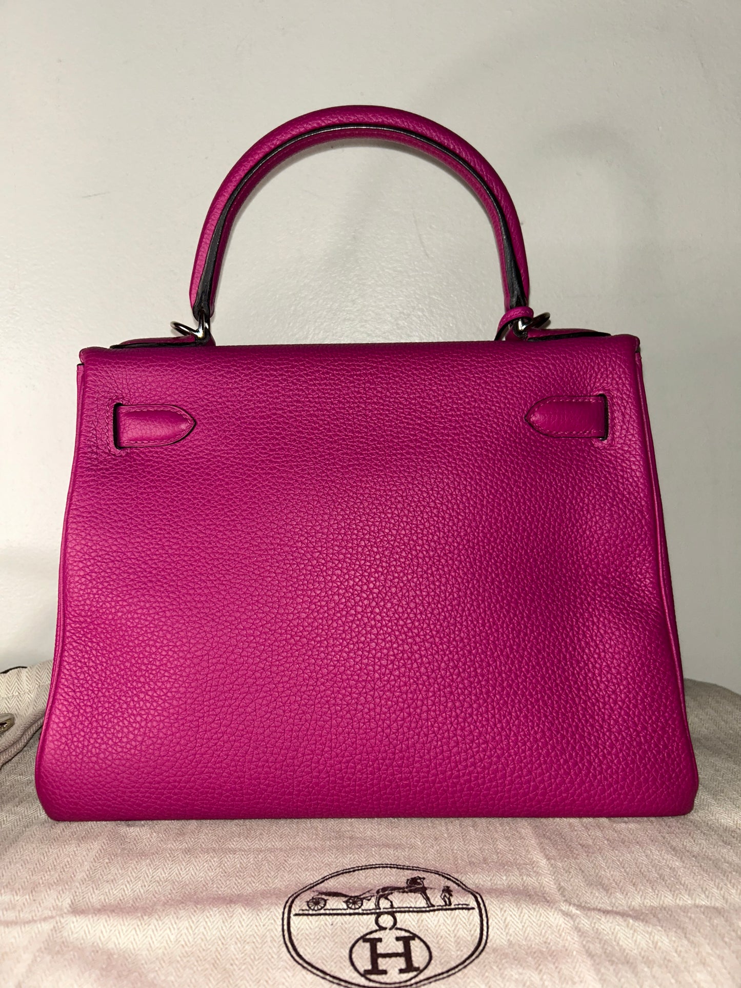 HERMES Kelly 28 Rose Pourpre Togo Palladium Hardware