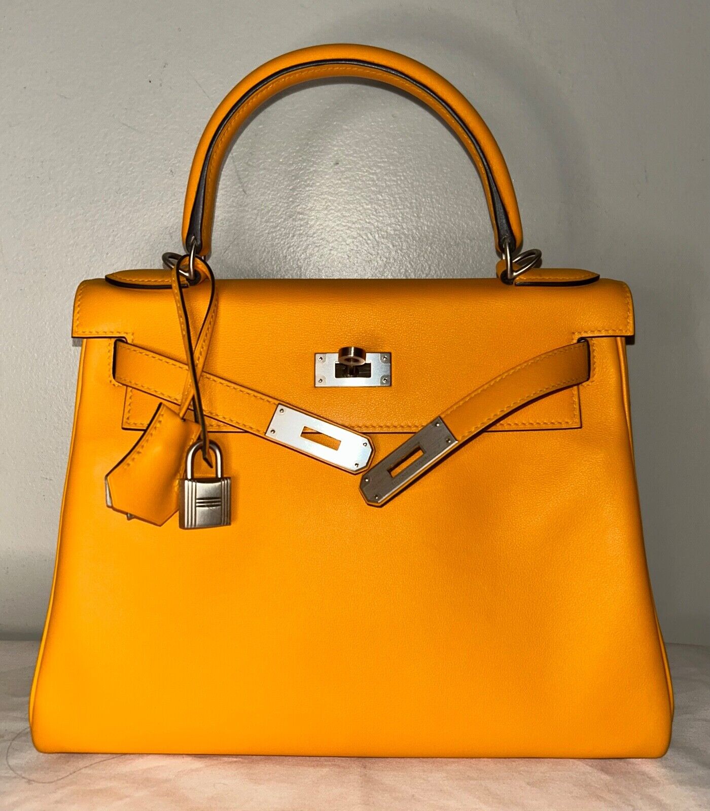 HERMES Special Order Kelly 28 (HSS) Jaune D'Or / Craie Swift Brushed Palladium