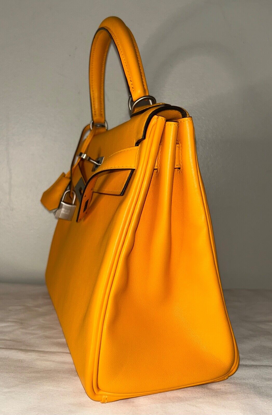 HERMES Special Order Kelly 28 (HSS) Jaune D'Or / Craie Swift Brushed Palladium