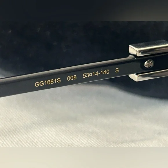 NEW! GUCCI Cat Eye Crystal Logo Sunglasses Shiny Black GG1681S