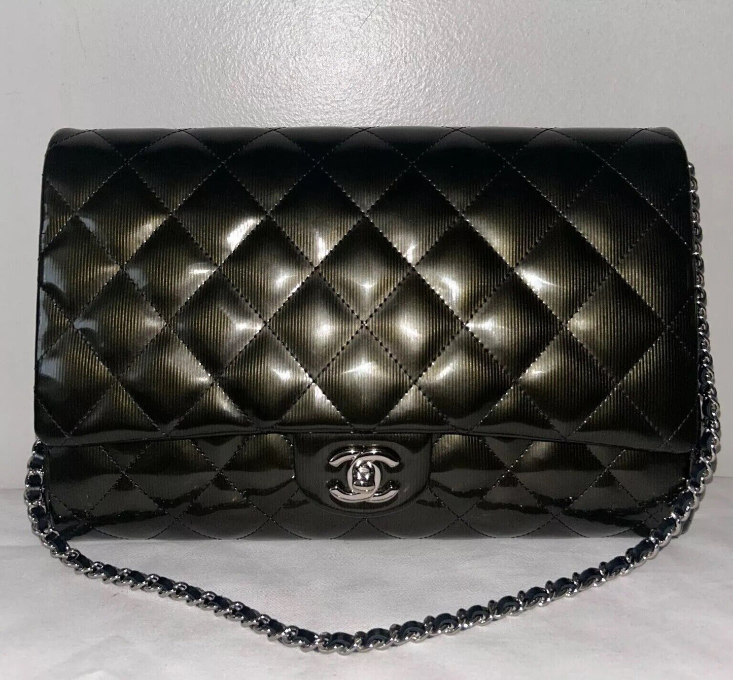 CHANEL CC Quilted Flap Shoulder Bag Metallic Patent Leather Dark Green