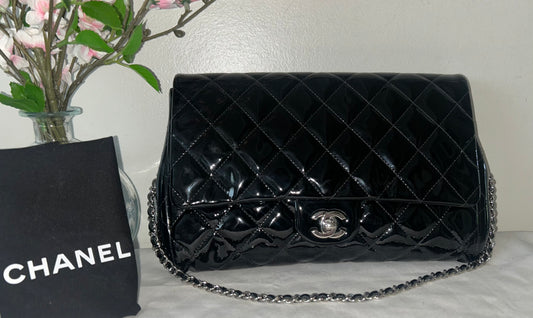 CHANEL Classic Quilted Patent Leather Clutch with Chain Shoulder Bag Black