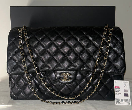 CHANEL 24C XXL Travel Flap Bag Quilted Caviar Black / Gold Hardware