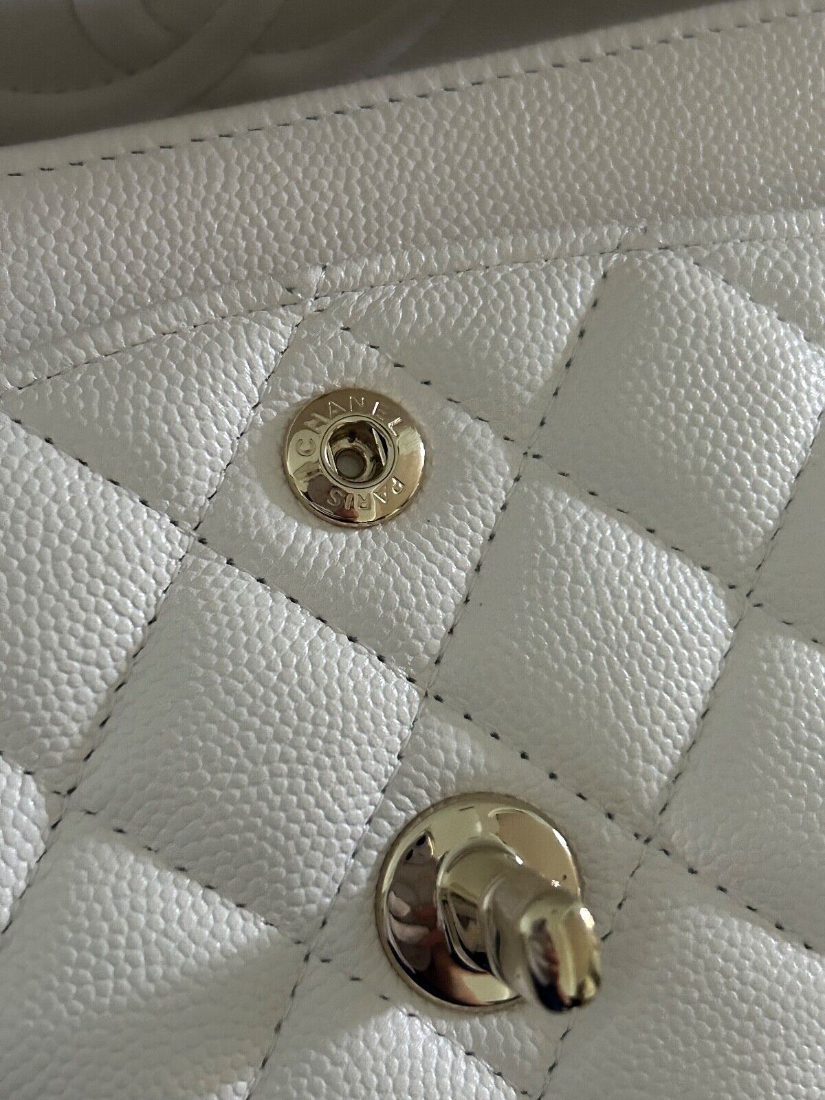 CHANEL Small Classic Double Flap Caviar Handbag White / Light Gold