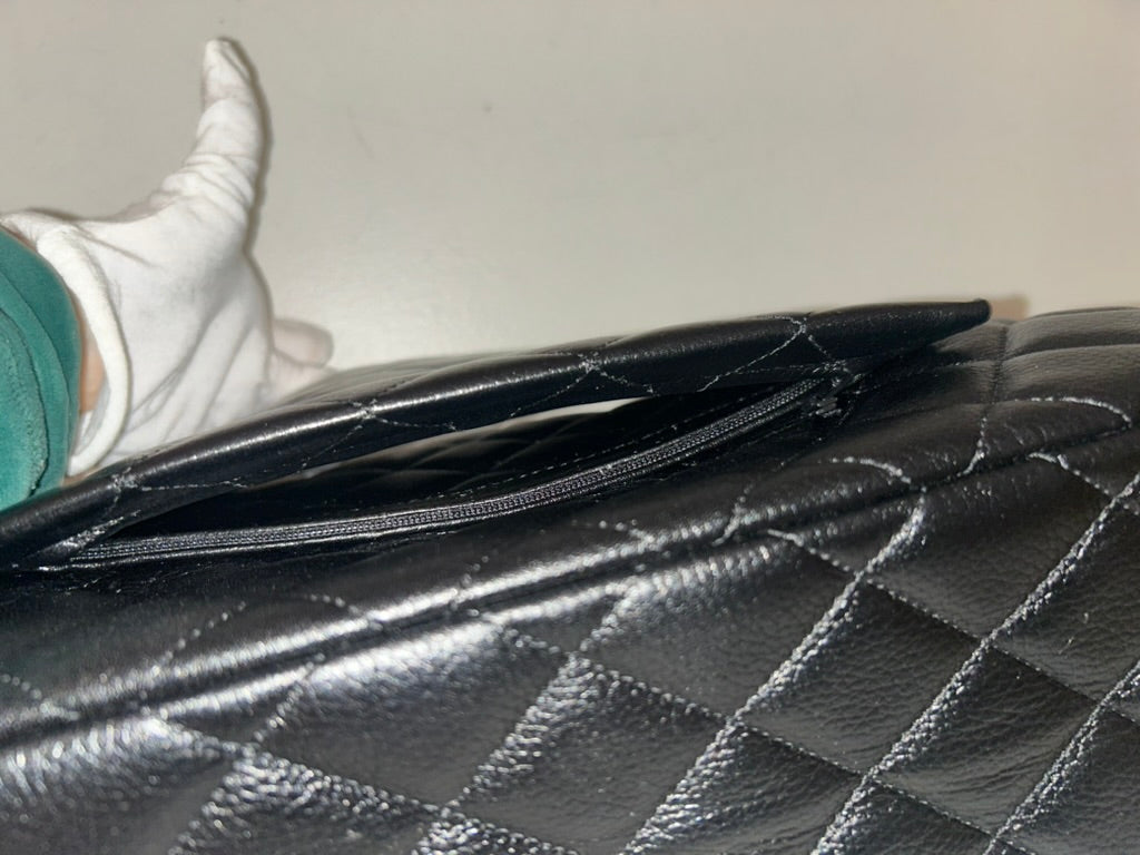 CHANEL 24C XXL Travel Flap Bag Quilted Calfskin Leather Black / Gold Hardware