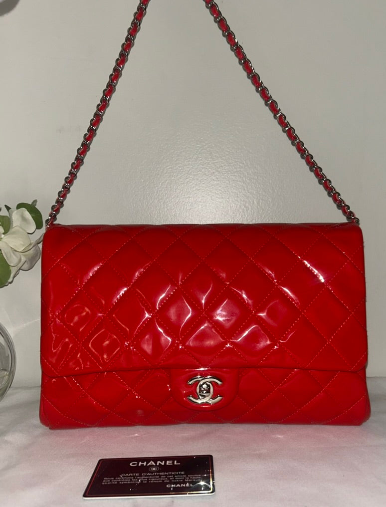 CHANEL CC Classic Quilted Patent Leather Single Flap Shoulder Bag Red
