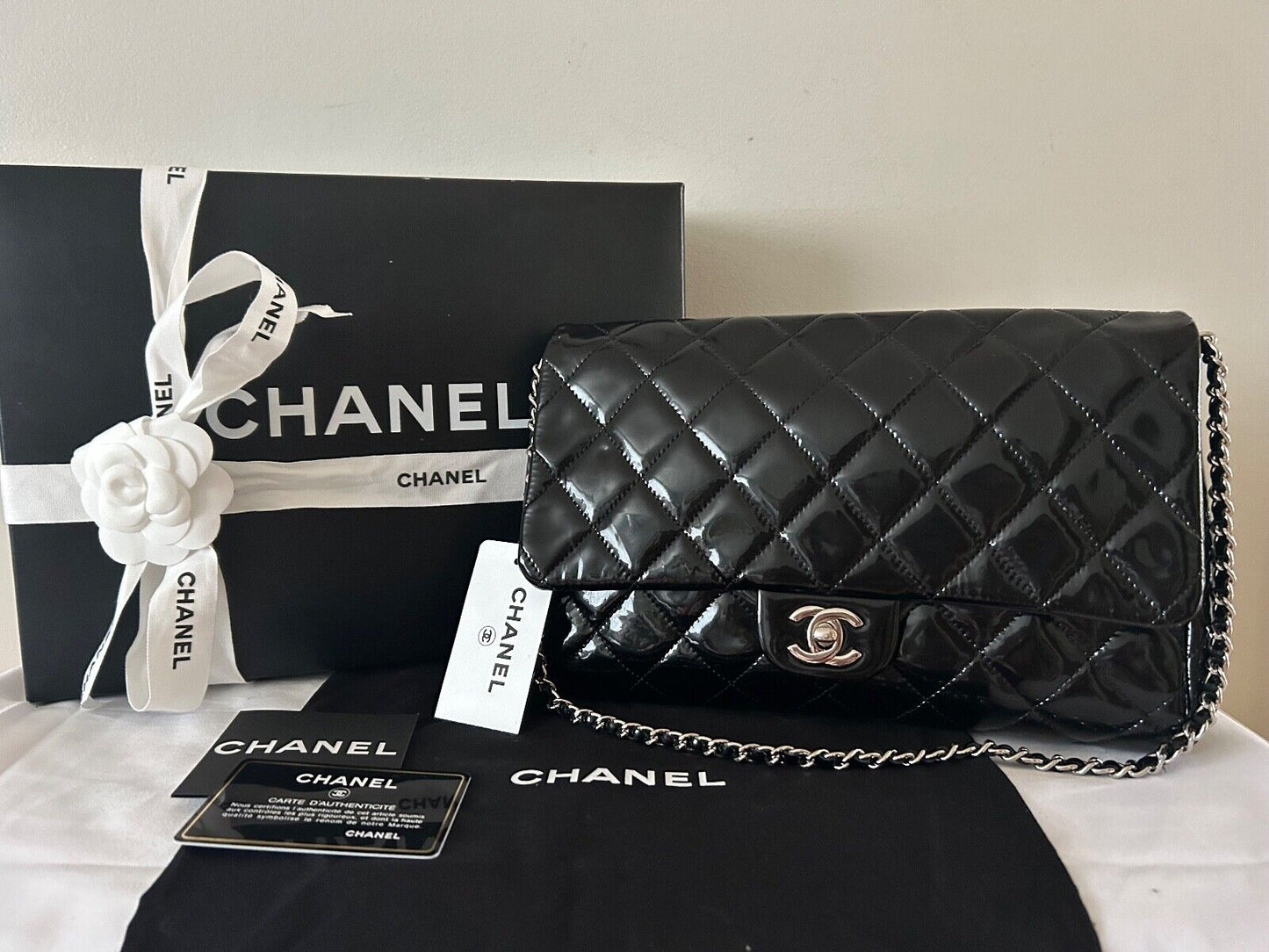 CHANEL Classic CC Quilted Flap Shoulder Bag Patent Leather Black