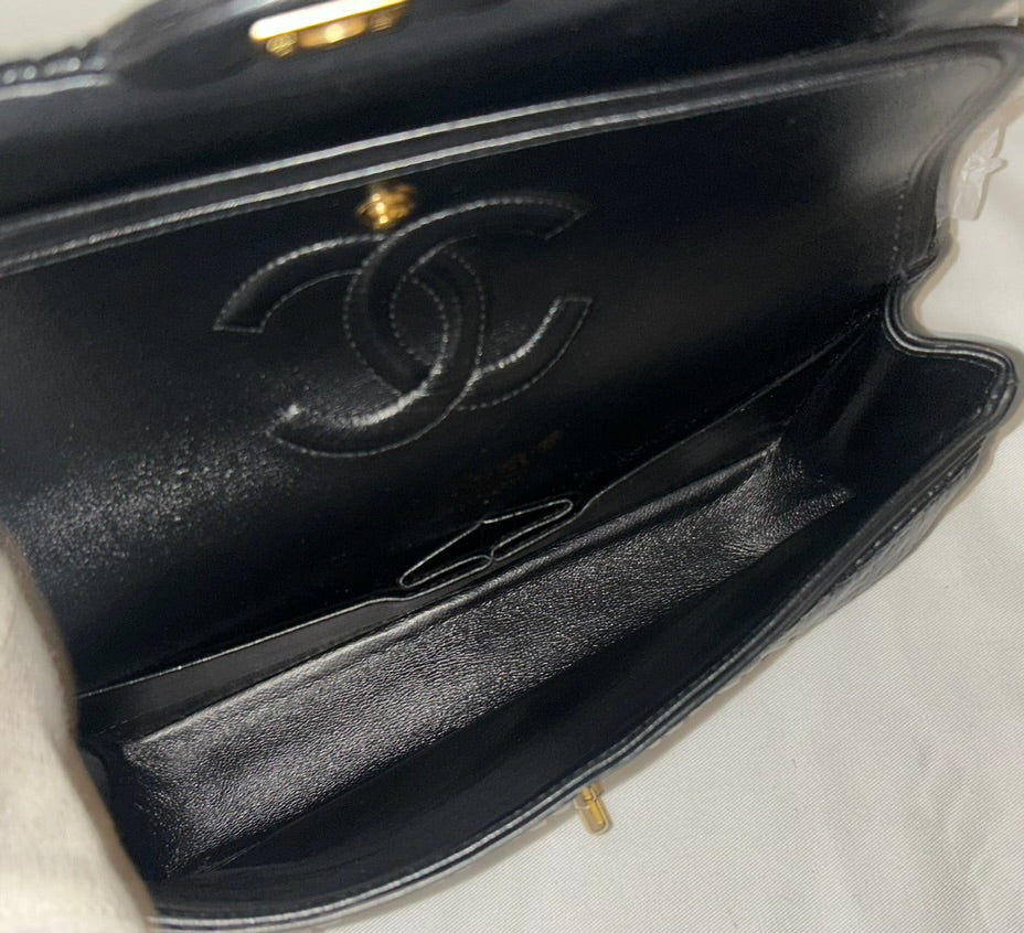 CHANEL Medium Classic Double Flap Pleated Calfskin Handbag Black / Gold