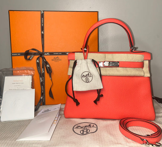 HERMÈS Kelly 28 Rose Texas Clemence Palladium Hardware Handbag - Z Stamp