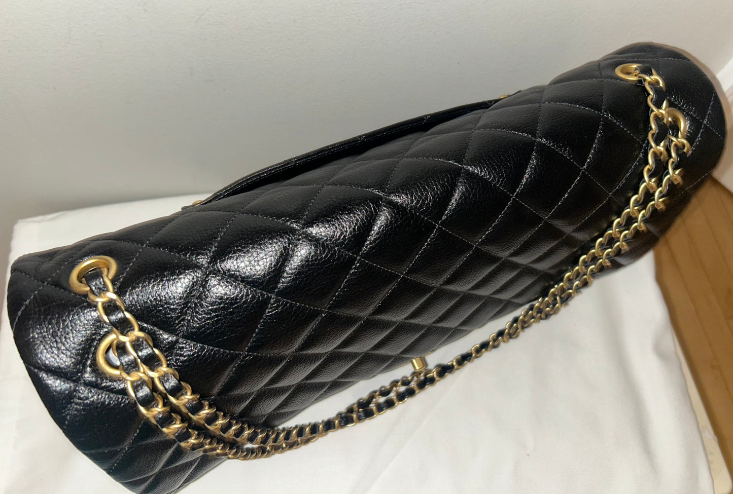 CHANEL 24C XXL Travel Flap Bag Quilted Calfskin Leather Black / Gold Hardware