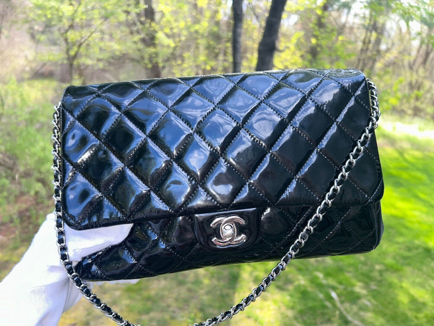 CHANEL Classic CC Quilted Flap Shoulder Bag Patent Leather Black