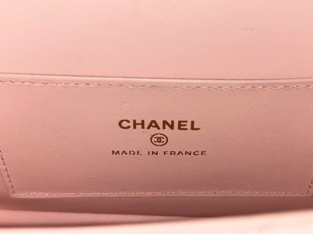 CHANEL 25S Phone Crossbody Flap Bag Quilted Lambskin Light Pink/Gold 2025 *RARE*