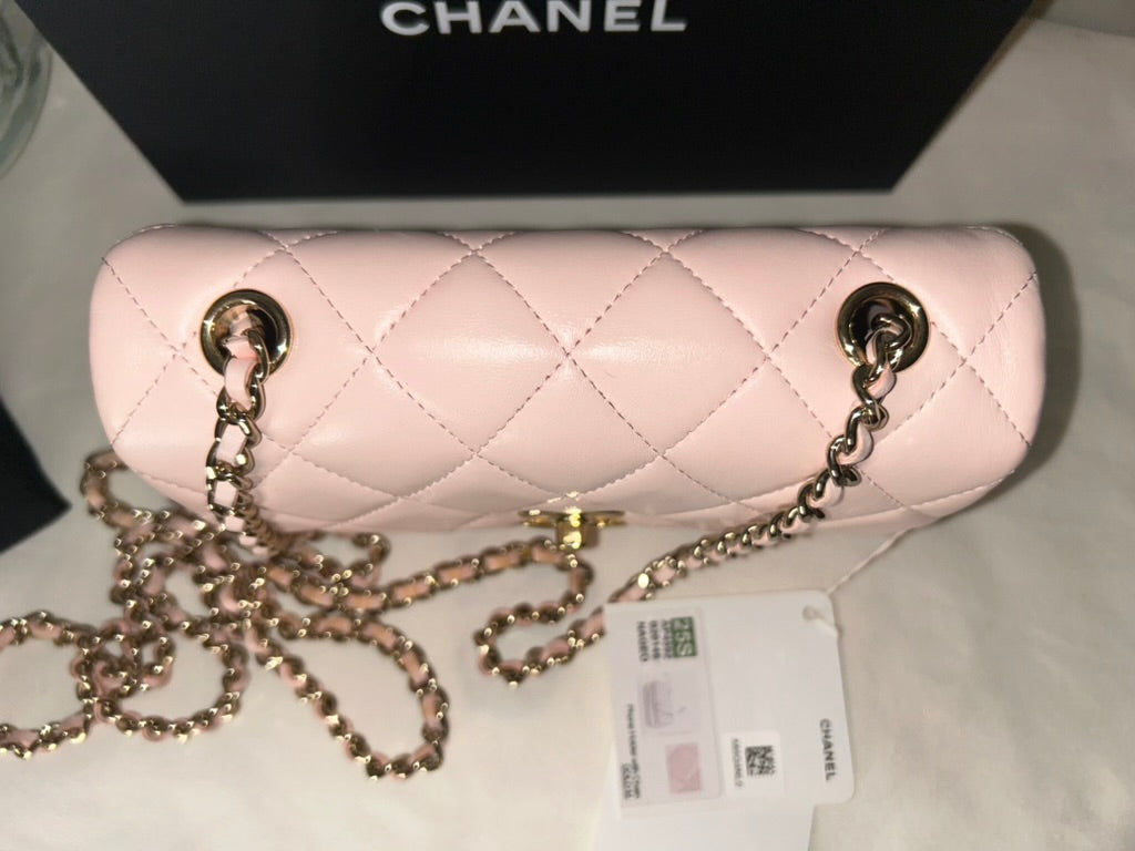 CHANEL 25S Phone Crossbody Flap Bag Quilted Lambskin Light Pink/Gold 2025 *RARE*