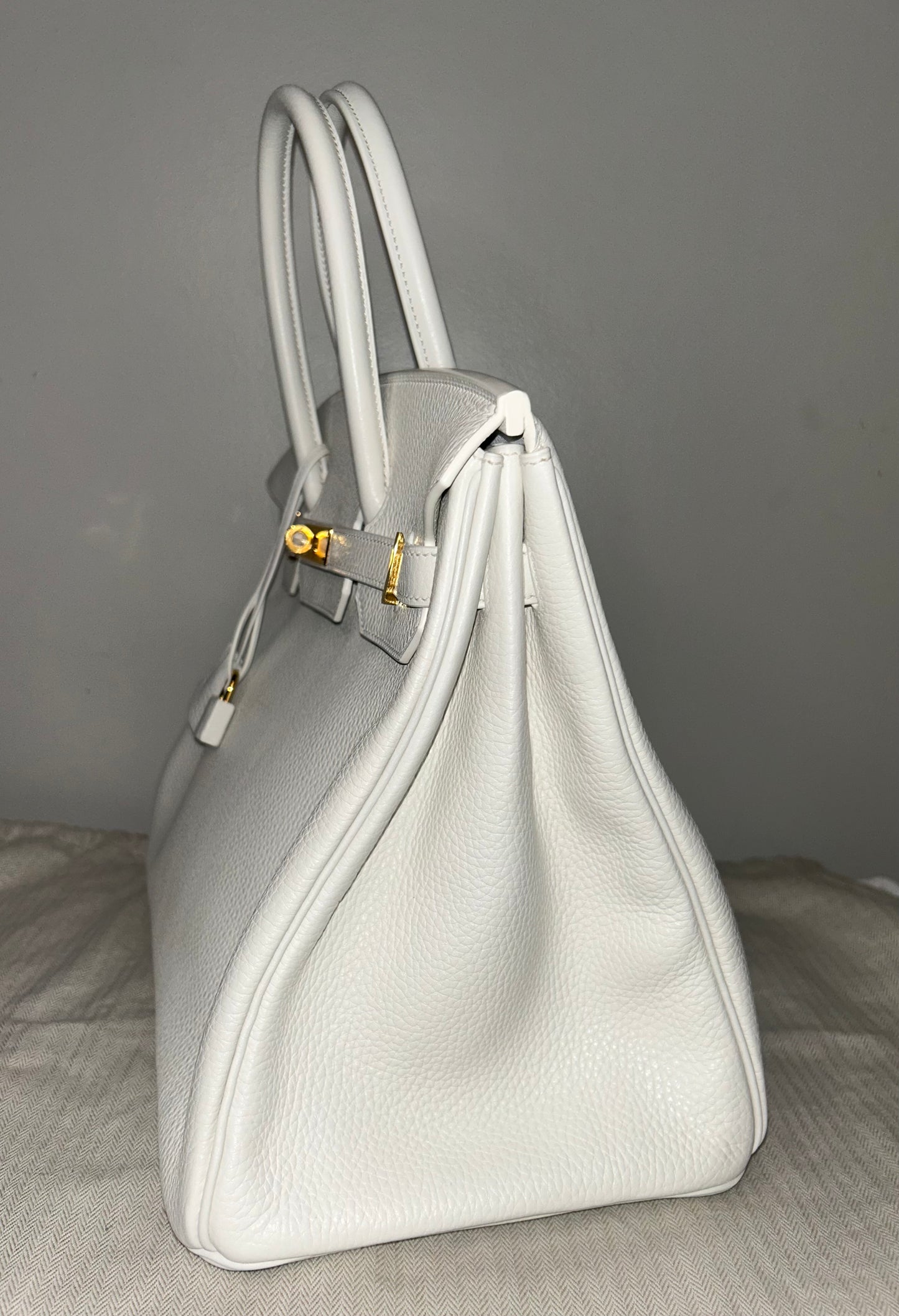 HERMÈS Birkin 35 Blanc White Clemence Leather Gold Hardware Handbag