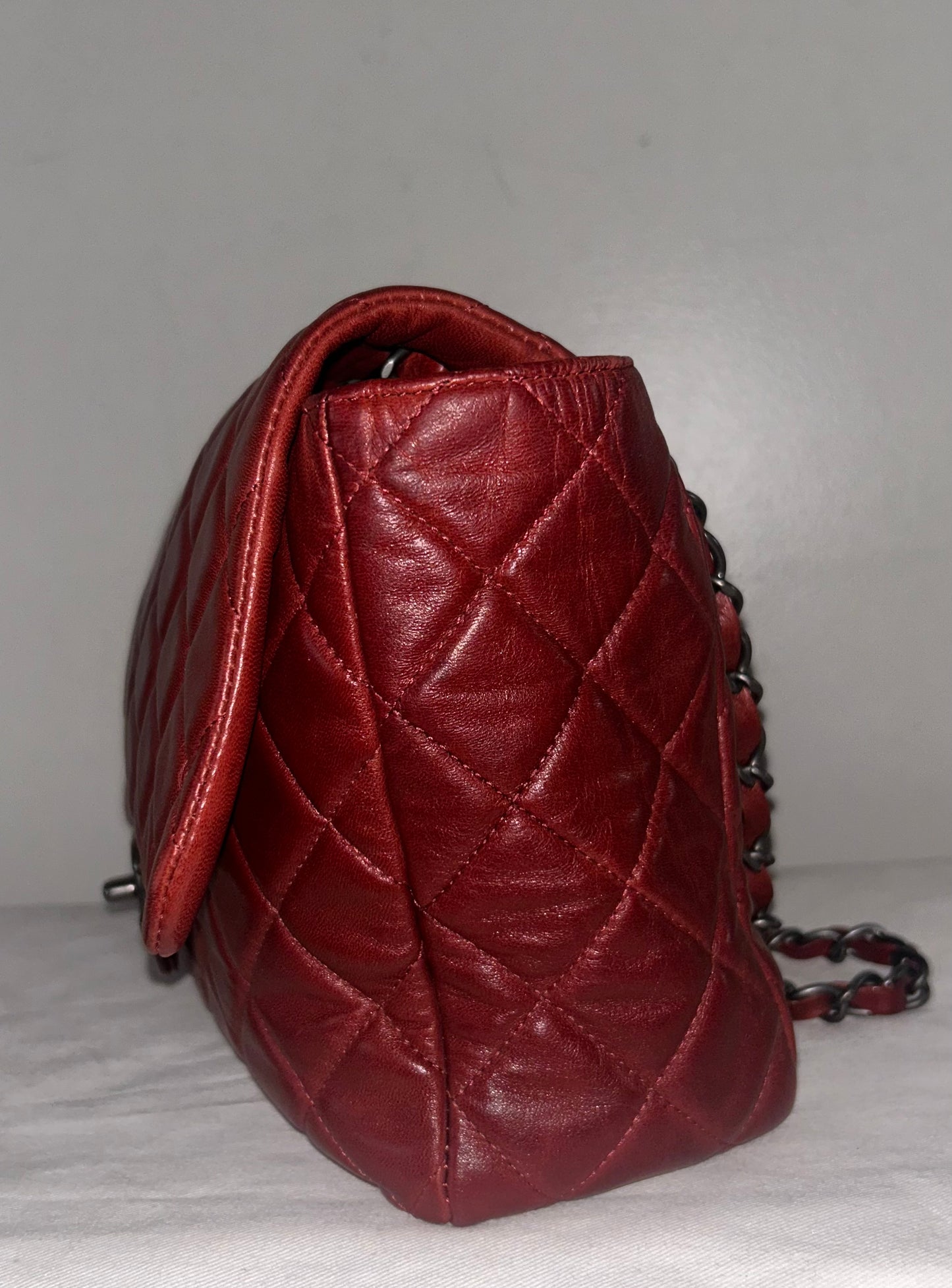 CHANEL Classic Jumbo Quilted Lambskin Leather Handbag Burgundy