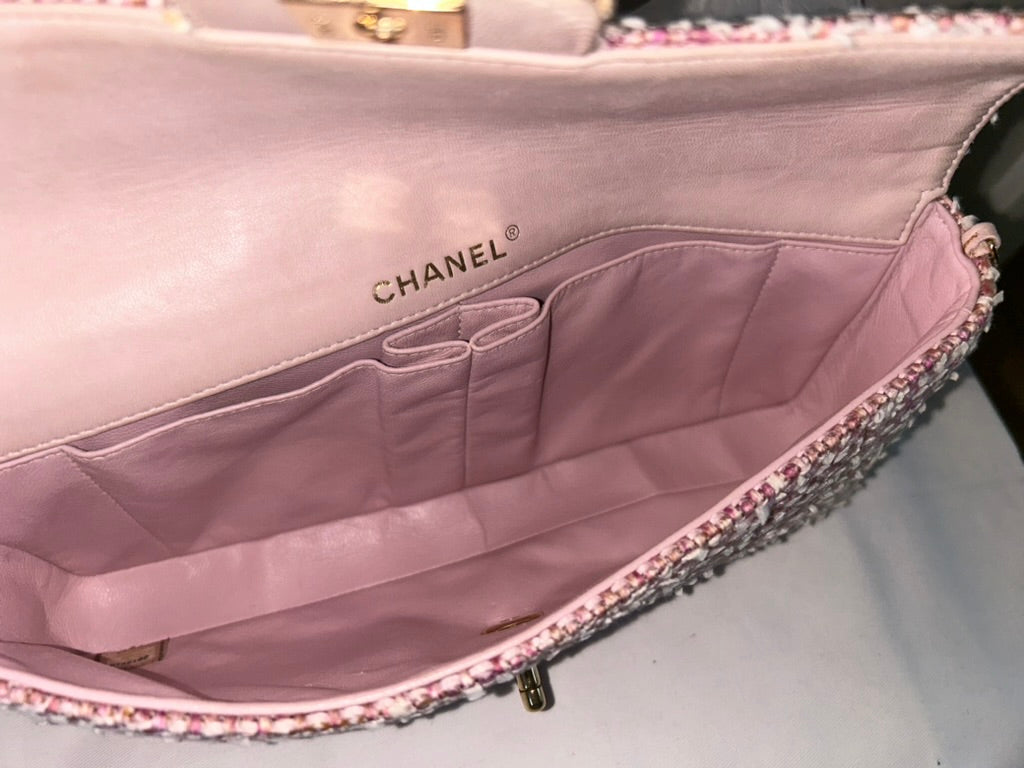 CHANEL Classic CC East West Tweed Shoulder Bag Pink