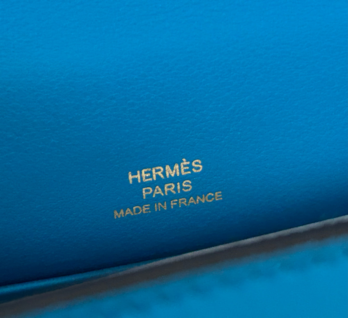 HERMÈS Kelly Pochette Bleu Zanzibar Swift Leather Gold Hardware Stamp A