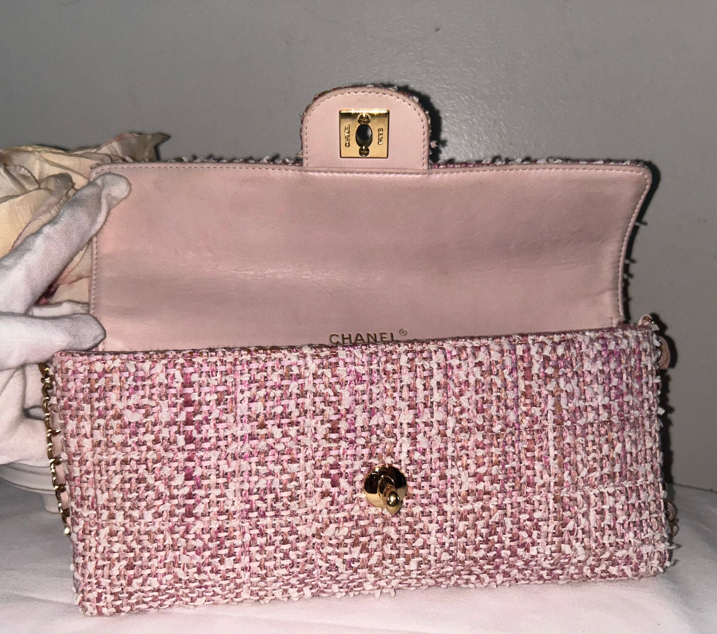 CHANEL Classic CC East West Tweed Shoulder Bag Pink