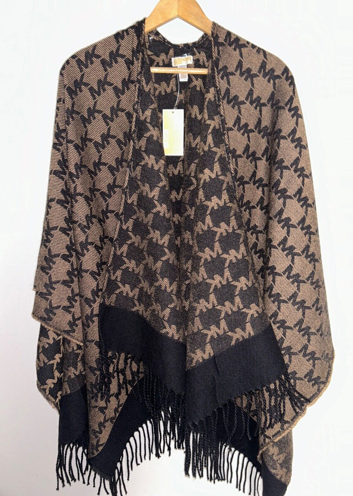 NEW! NWT MICHAEL KORS MK Logo Jacquard Fringe Shawl Wrap in Brown/Black O/S