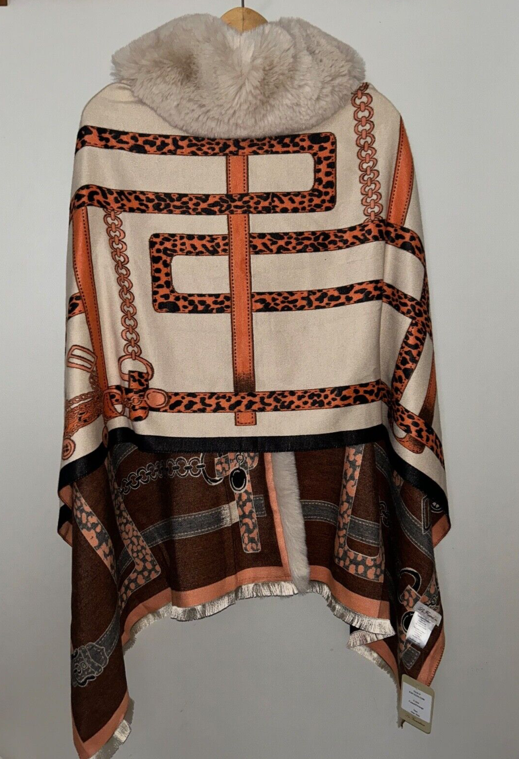 NEW! NWT LA FIORENTINA Stylish Wrap with Faux Fur Trim Beige/Orange O/S