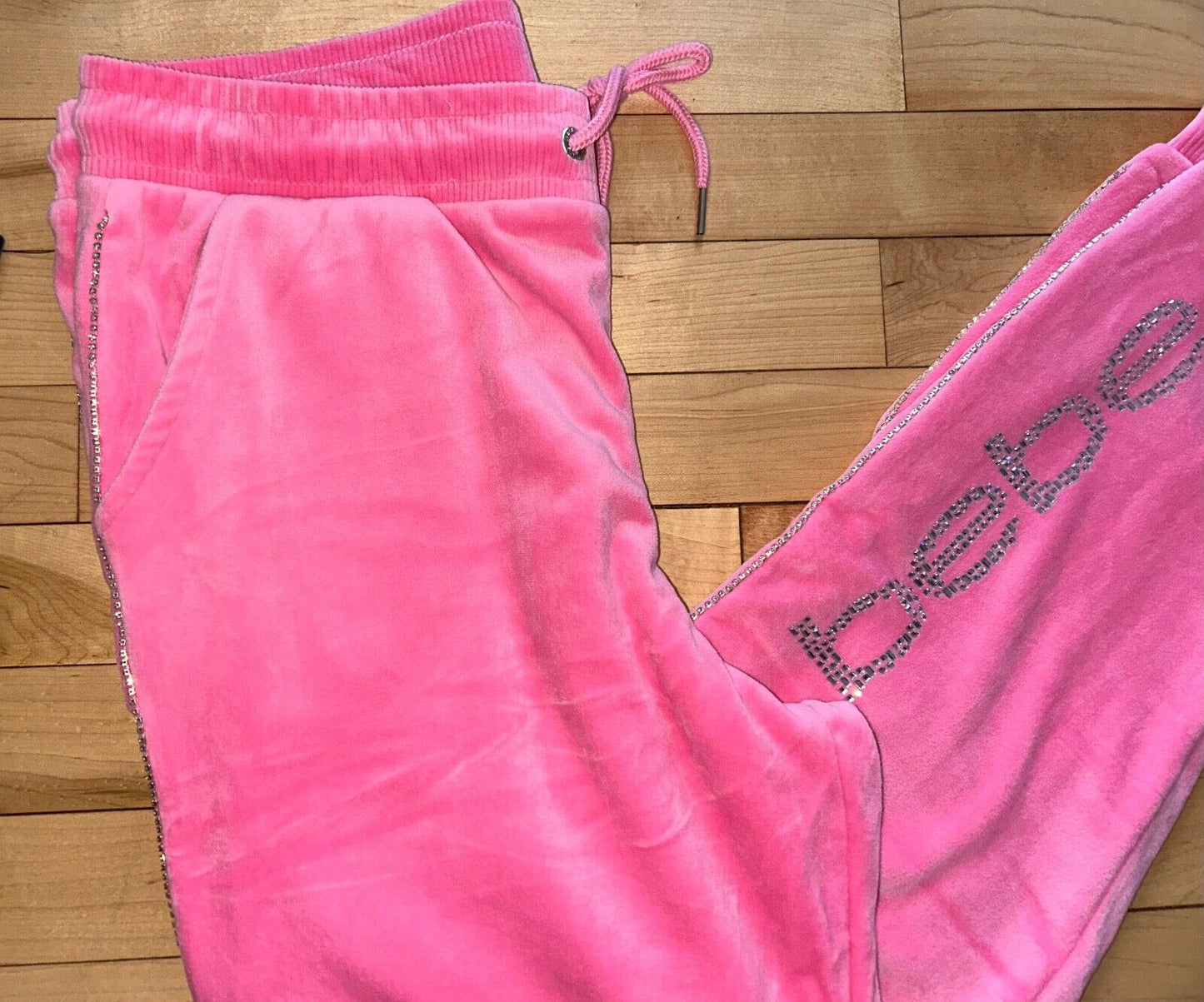 NEW ! NWT BEBE Plush Rhinestone Logo Velour Jogger Pants Pink Taffy Size M