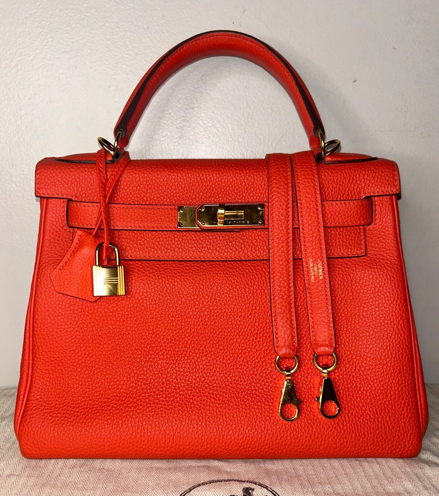 HERMES Kelly 28 Capucine Togo Leather Gold Hardware