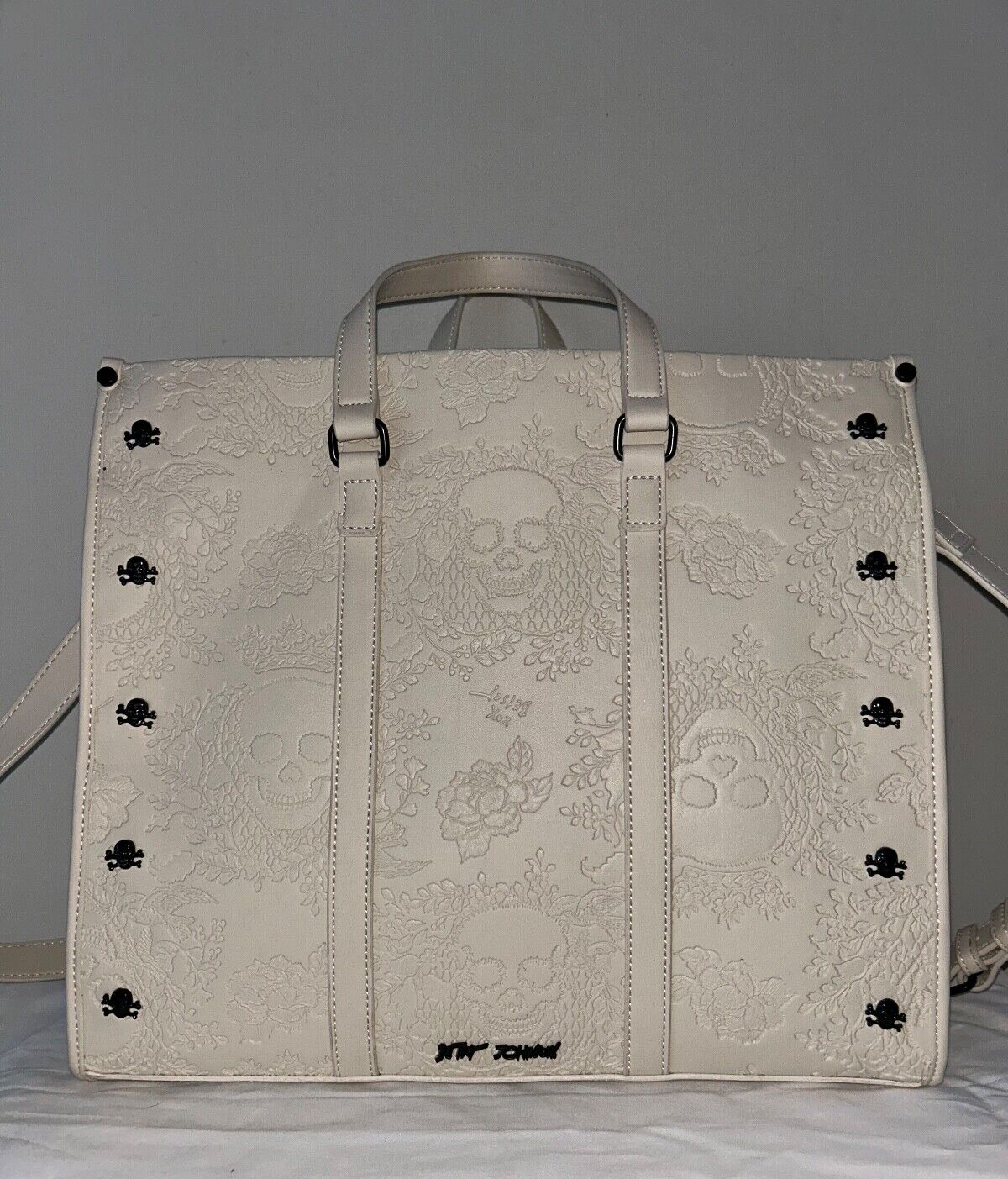 NEW! NWT BETSEY JOHNSON Large Skull Embossed XOMattie Tote Bag Chalk White