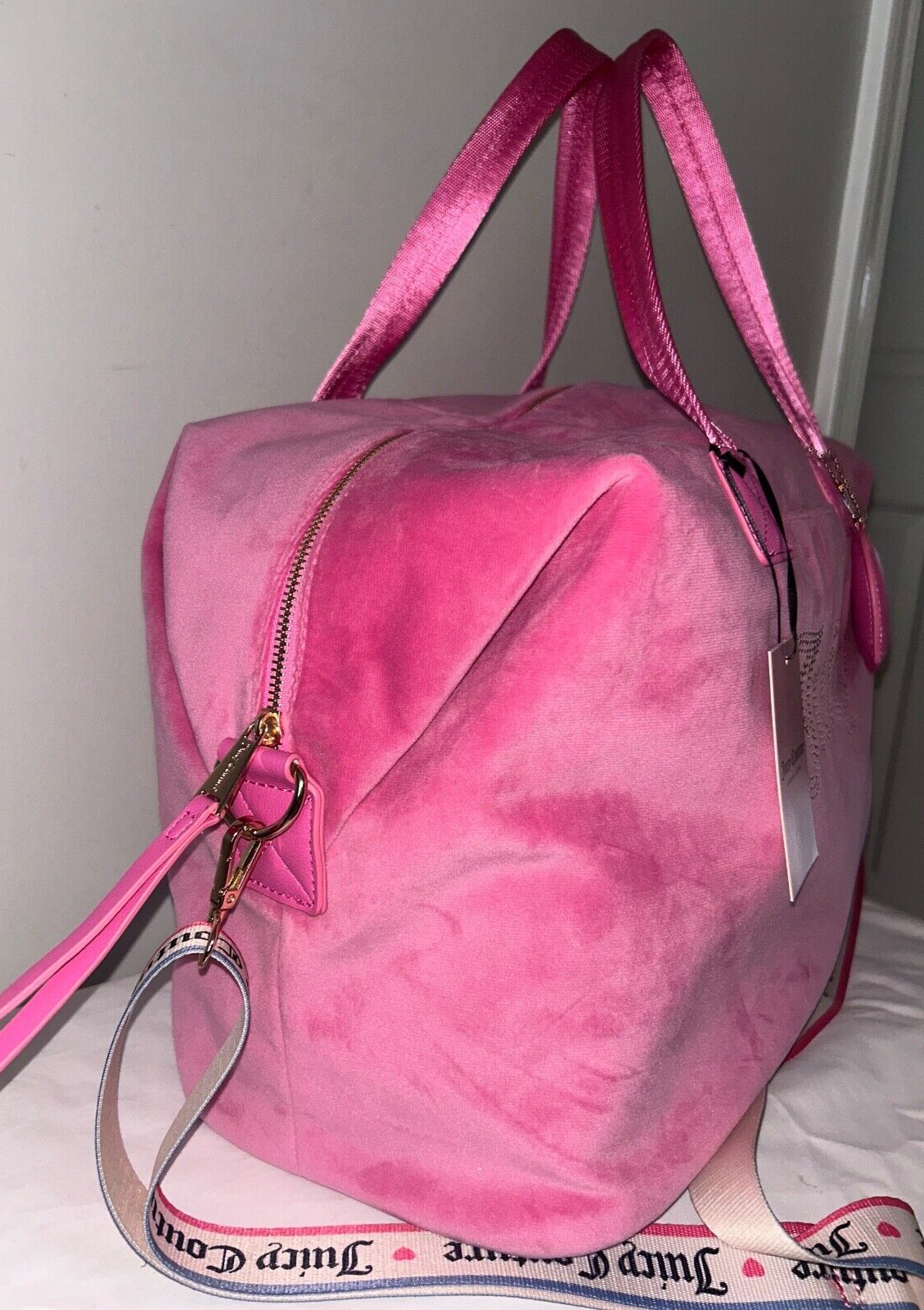 NEW! NWT JUICY COUTURE Velour Wordplay Weekender Bag Juicy Pink