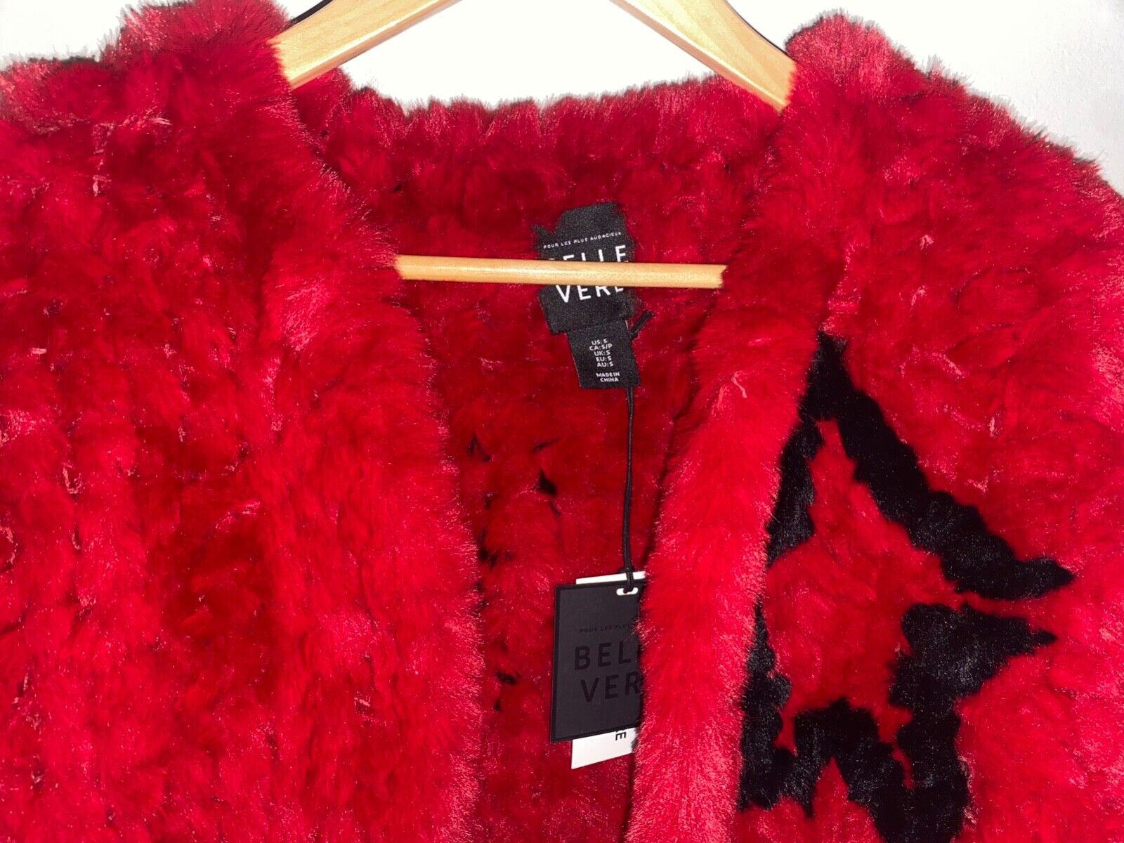 NEW ! NWT BELLE VERE Faux Fur Star Print Topper Jacket Red Size S