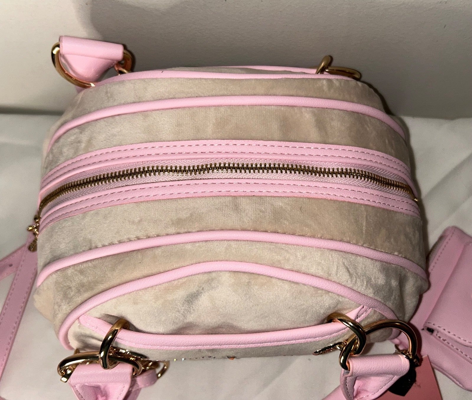 NEW! NWT JUICY COUTURE Velour Dreamy Juicy Satchel Bag in Sandstone/Light Pink