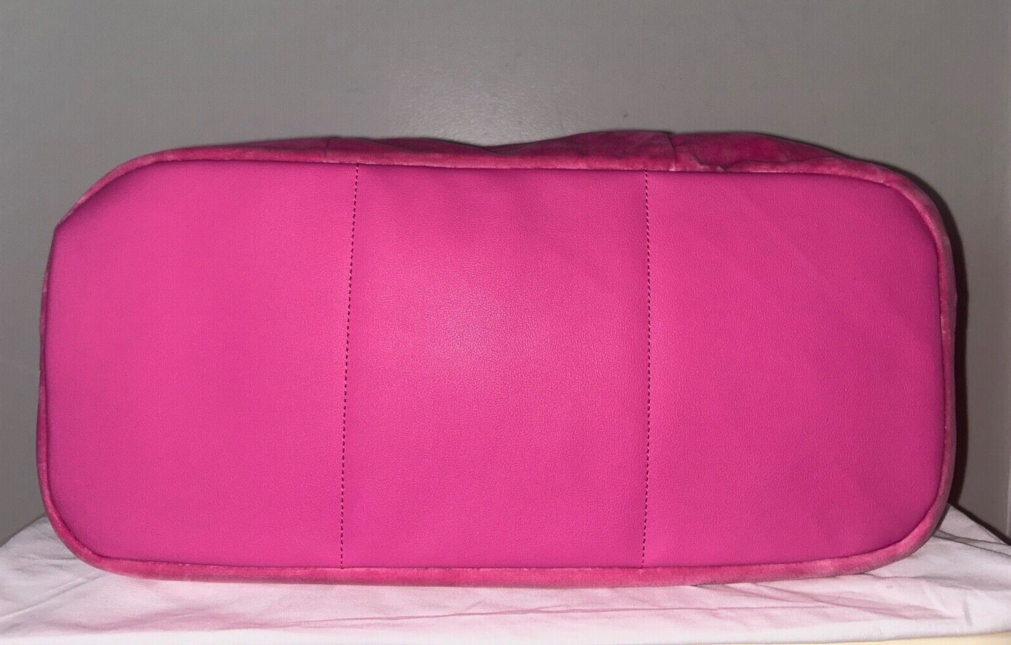 NEW! NWT JUICY COUTURE Velour Wordplay Weekender Bag Juicy Pink